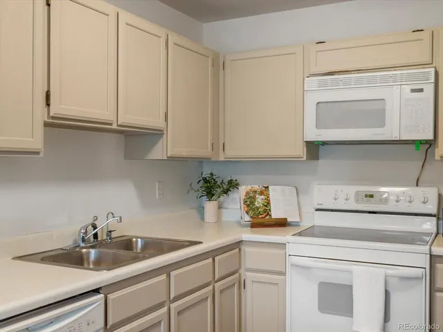 $415,000 | 7006 East Dry Creek Place, Centennial, CO 80112