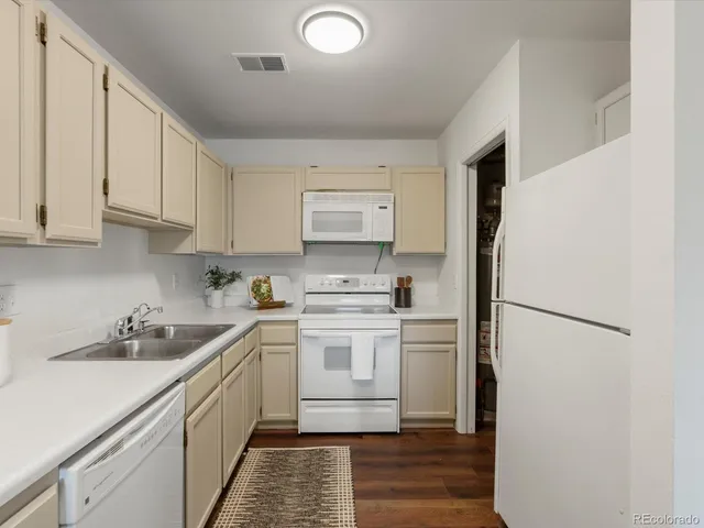 $415,000 | 7006 East Dry Creek Place, Centennial, CO 80112