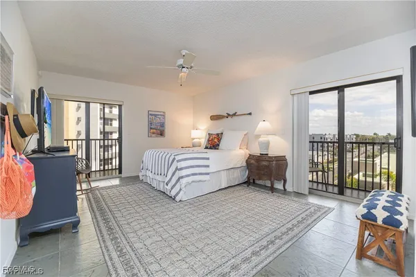 $3,000 | 1900 Virginia Avenue, Unit 503, Fort Myers, FL 33901