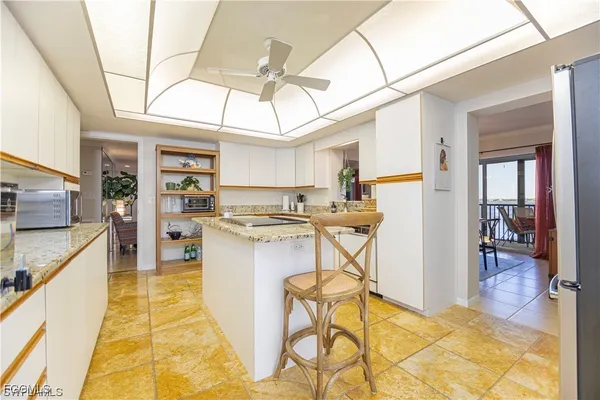 $3,000 | 1900 Virginia Avenue, Unit 503, Fort Myers, FL 33901