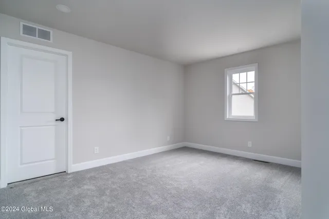 $499,400 | 3 Priddle Lane, Colonie, NY 12110