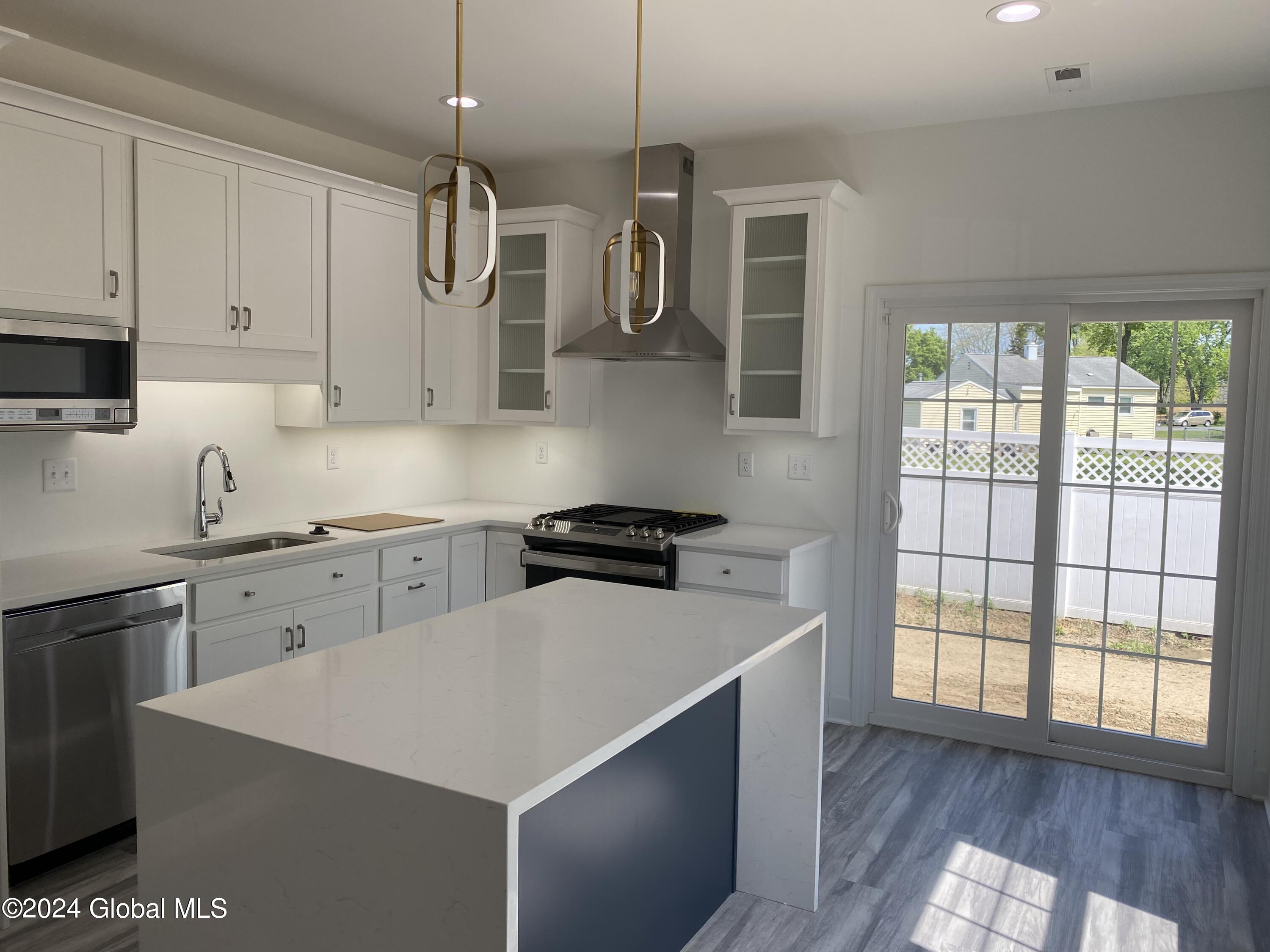 3 Priddle Lane Colonie, NY 12110 - Photo 7 of 22 956978A8-E6F2-43E9-8E0B-0DA73D73B5D7