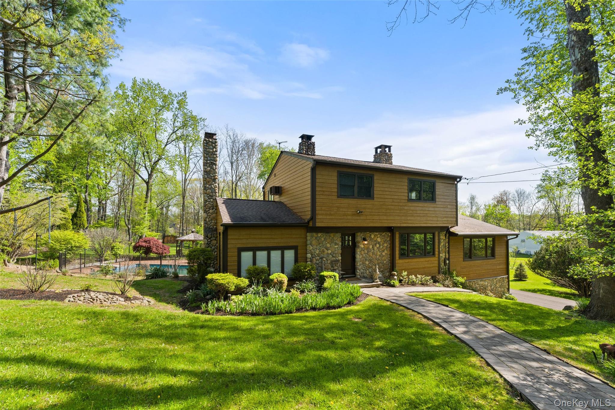 Welcome to 241 Chapel Hill Road located in Highland NY!
