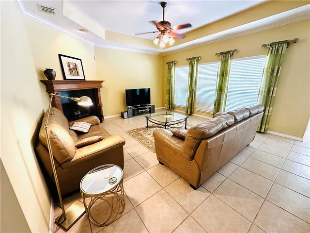 $3,000 | 5822 Beauvais Drive, Corpus Christi, TX 78414