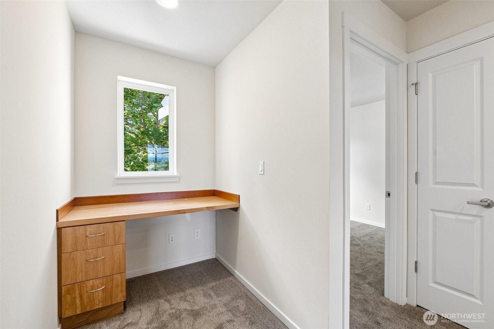 93 Sky Ridge Road Northwest, Unit 505 Issaquah, WA 98027 - Photo 18 of 37 Gallery Image 18
