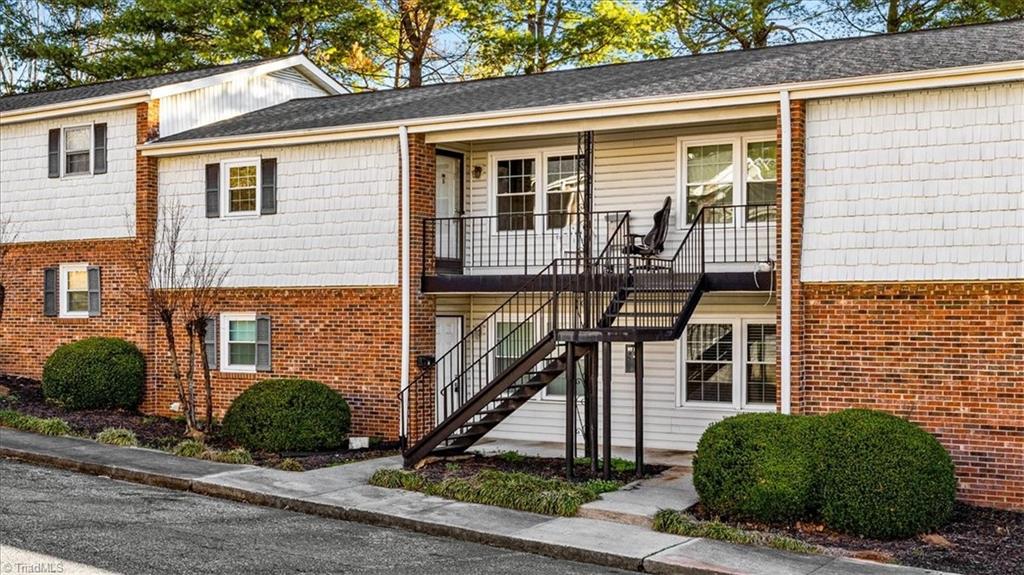 204 Northpoint Avenue, Unit C High Point, NC 27262 - Photo 2 of 30