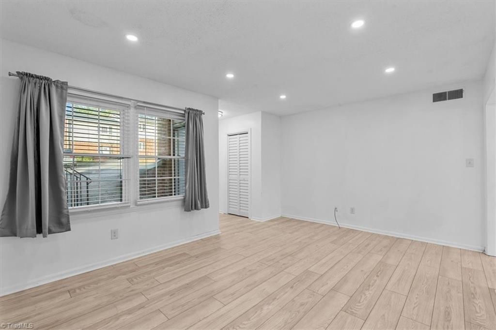 204 Northpoint Avenue, Unit C High Point, NC 27262 - Photo 7 of 30