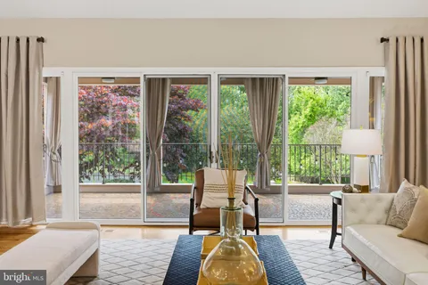 $1,085,000 | 18 Manor Brook Road, Monkton, MD 21111
