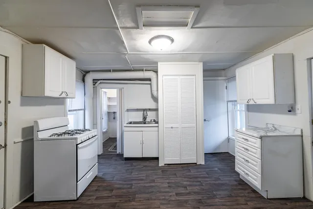 $144,900 | 802 Charles Street, La Crosse, WI 54603