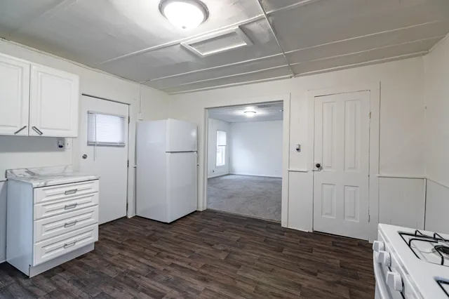 $144,900 | 802 Charles Street, La Crosse, WI 54603