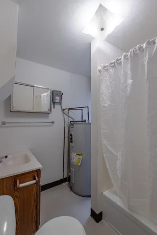 $144,900 | 802 Charles Street, La Crosse, WI 54603