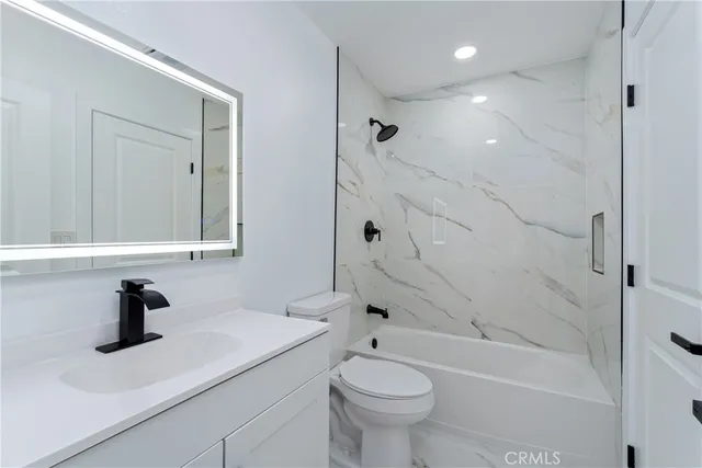 $299,000 | 936 Fairway, Unit 8, Grand Terrace, CA 92324