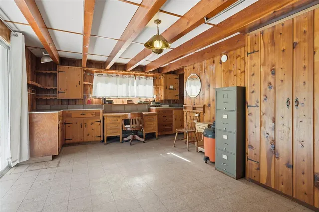 a view of a storage & utility room