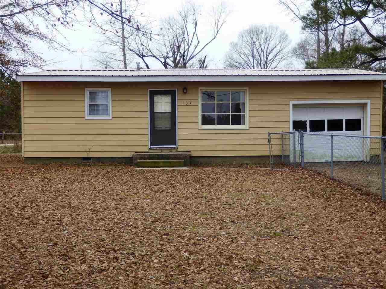 139 Meadowview Road Jacksonville, NC 28540 - Photo 1 of 11 Primary Photo