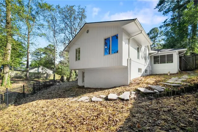 $3,950 | 2222 Tanglewood Road, Decatur, GA 30033