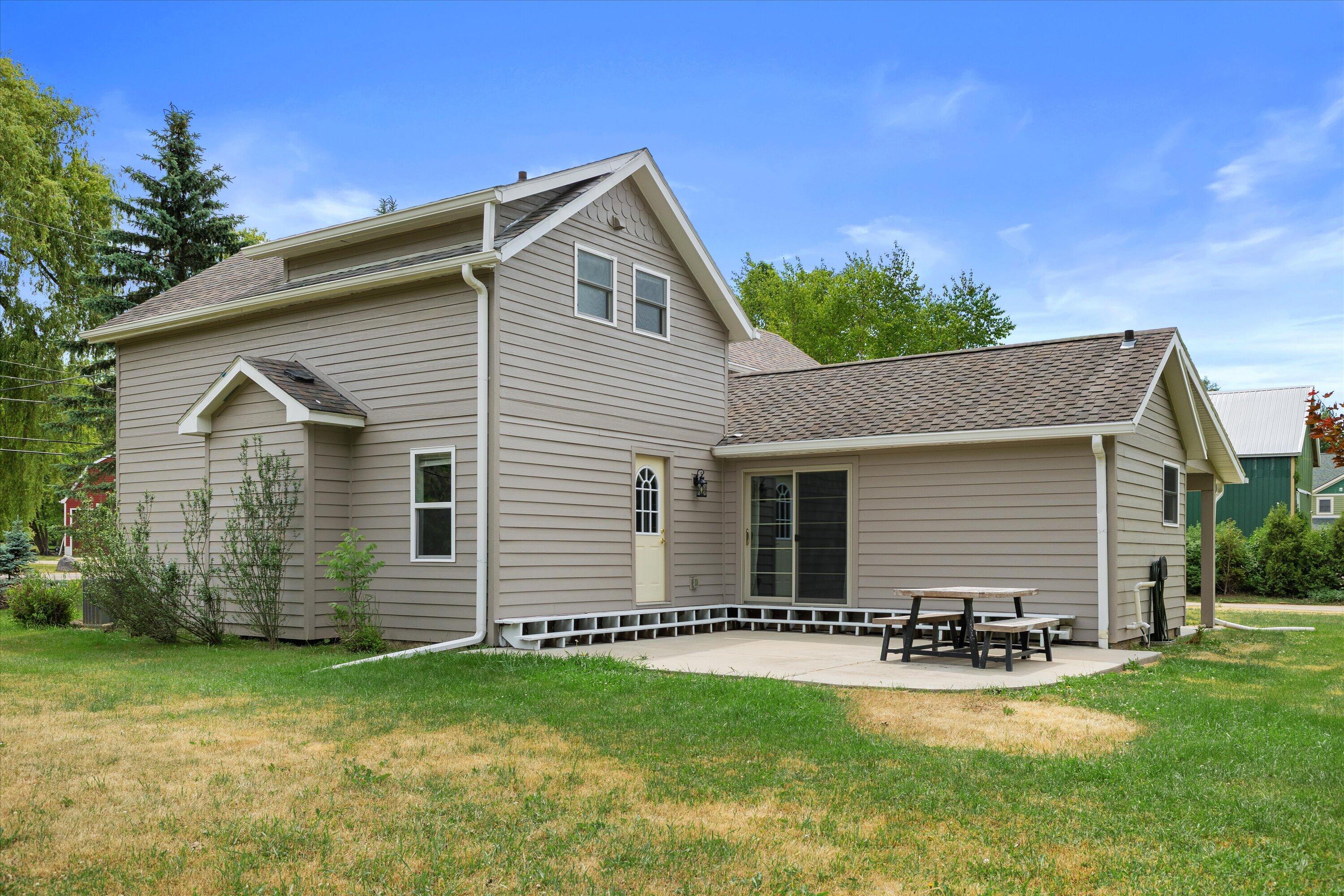 W244N4501 Swan Road Pewaukee, WI 53072 - Photo 40 of 43 view of back