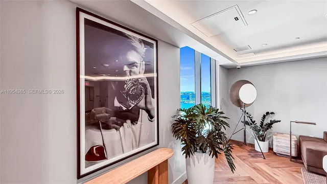 $649,000 | 121 Northeast 5th Street, Unit 1608, Miami, FL 33132