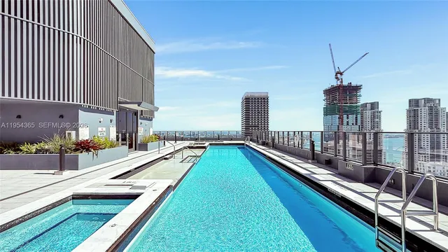 $649,000 | 121 Northeast 5th Street, Unit 1608, Miami, FL 33132