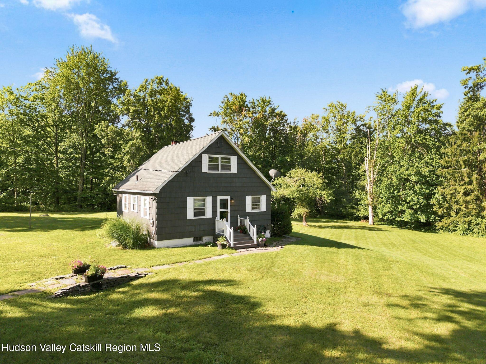 8 Longyear Road Shokan, NY 12481 - Photo 4 of 45 4_8 Longyear Road-6