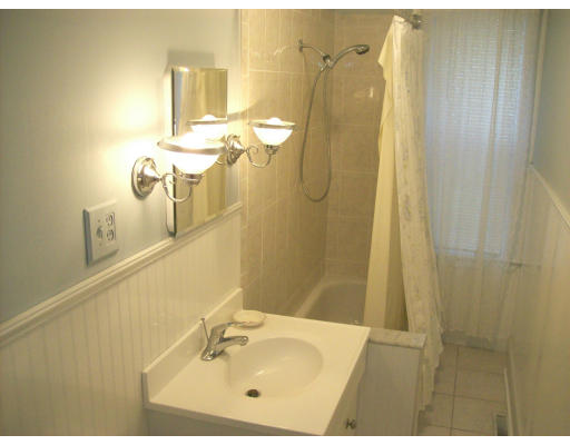 3 Rose Street Worcester, MA 01607 - Photo 6 of 9 Gallery Image 6