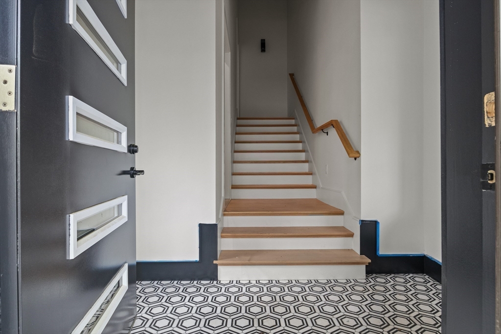 116 Thorndike Street, Unit 1 Brookline, MA 02446 - Photo 5 of 17 a view of entryway