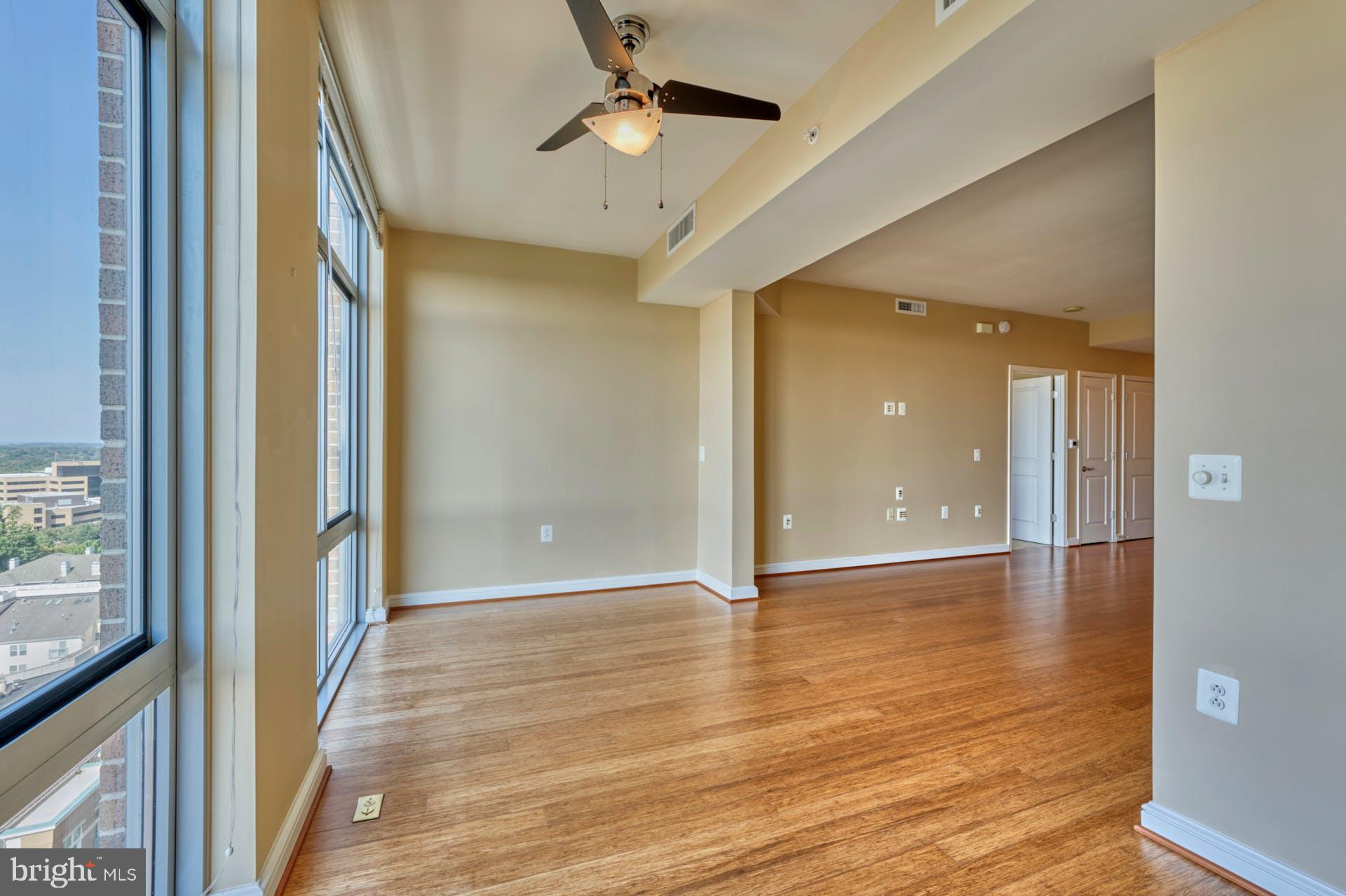 11990 Market Street, Unit 1314 Reston, VA 20190 - Photo 21 of 44 2ND VIEW OF LARGE SUNROOM