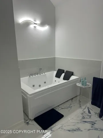 $3,750 | 3418 Stag Lane, Tobyhanna, PA 18466