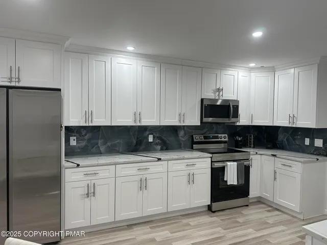 $3,750 | 3418 Stag Lane, Tobyhanna, PA 18466