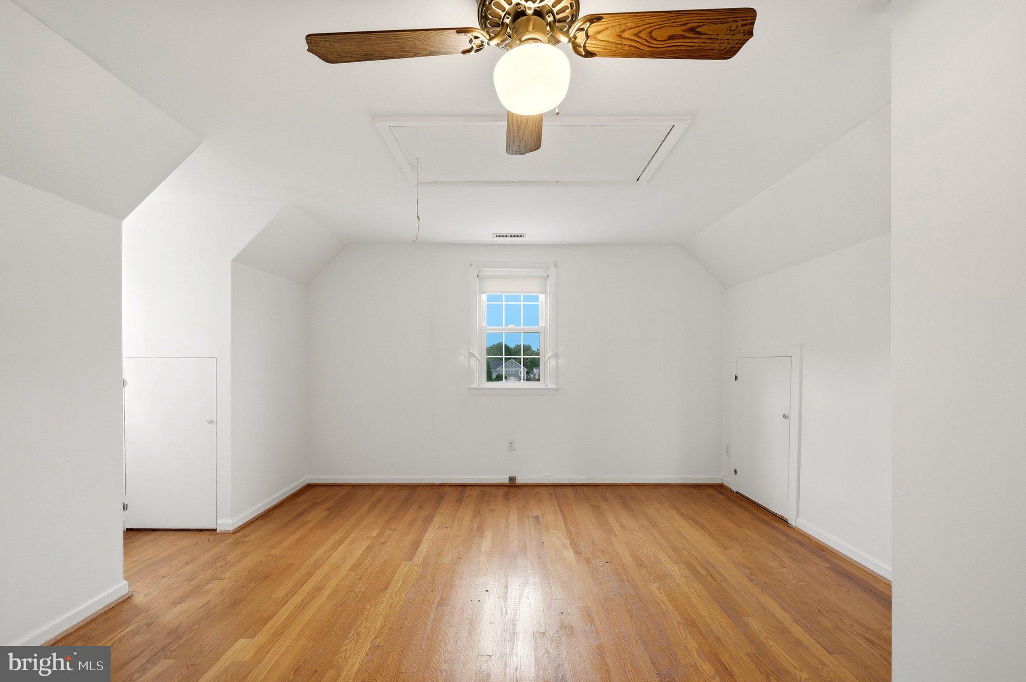 17751 Harmony Church Road Hamilton, VA 20158 - Photo 29 of 66 Primary Bedroom