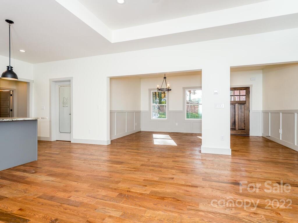 280 Justice Ridge Road Candler, NC 28715 - Photo 9 of 40 Gallery Image 9
