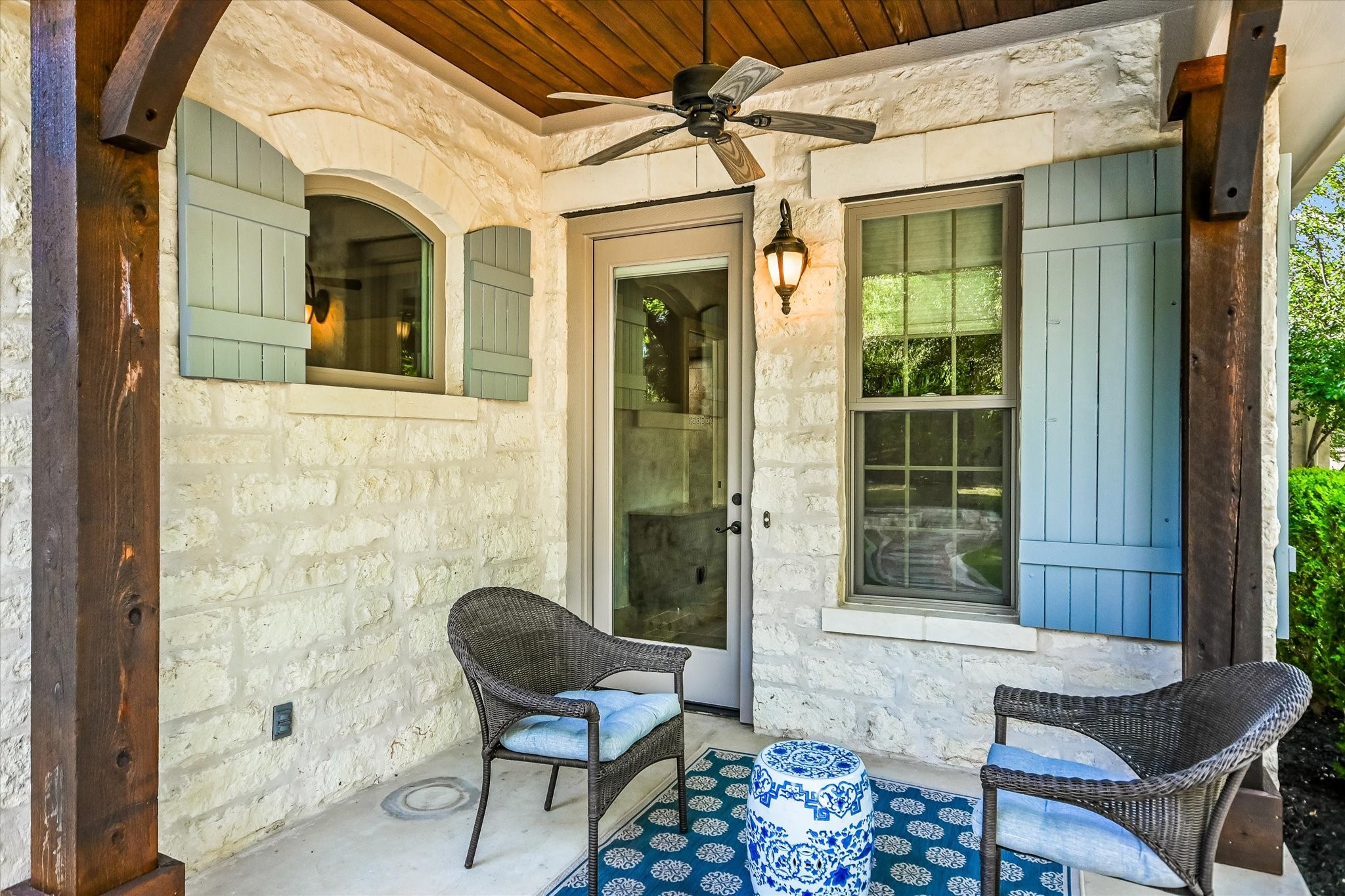112 Gabriel Vista East Georgetown, TX 78633 - Photo 32 of 34 a view of a door and chair and table in the patio