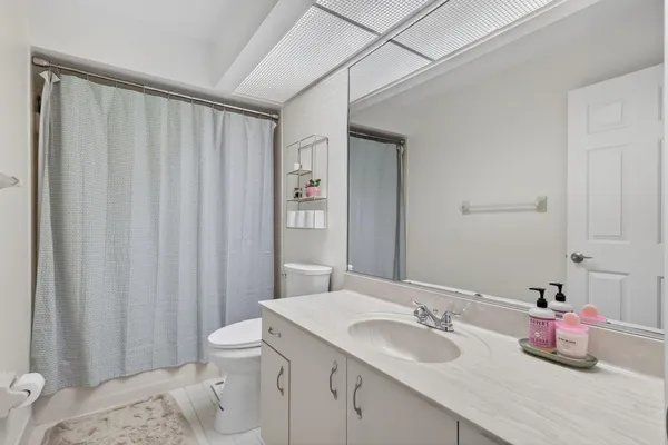 $2,500 | 5230 Southeast Seascape Way, Unit 201, Stuart, FL 34997