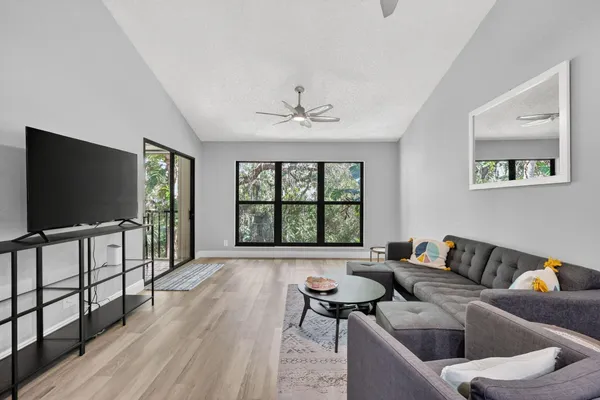 $2,500 | 5230 Southeast Seascape Way, Unit 201, Stuart, FL 34997