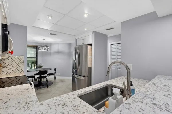 $2,500 | 5230 Southeast Seascape Way, Unit 201, Stuart, FL 34997