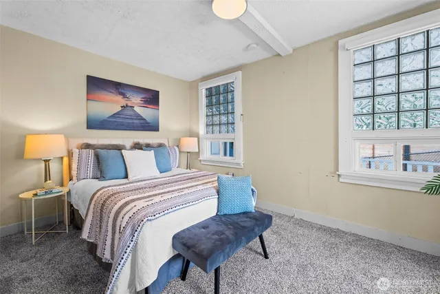 $899,000 | 303 Puyallup Street, Steilacoom, WA 98388