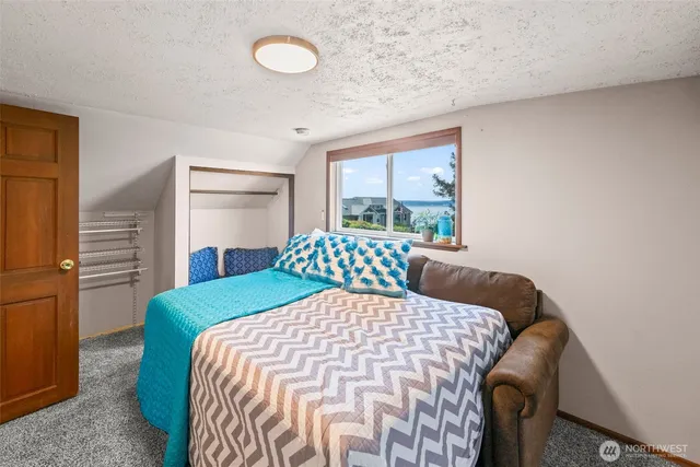 $899,000 | 303 Puyallup Street, Steilacoom, WA 98388