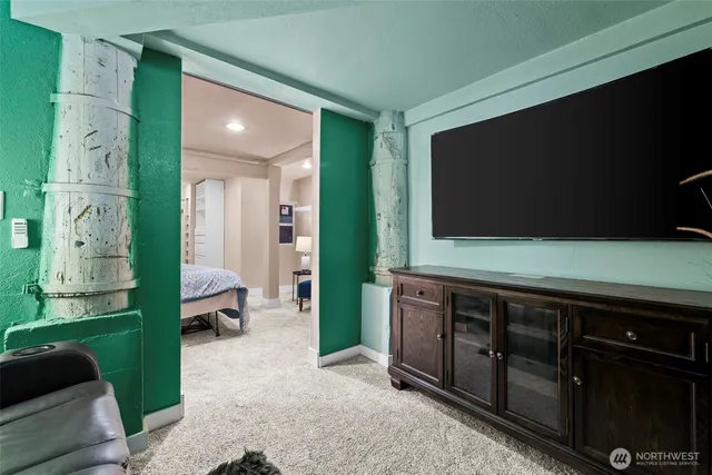 $899,000 | 303 Puyallup Street, Steilacoom, WA 98388