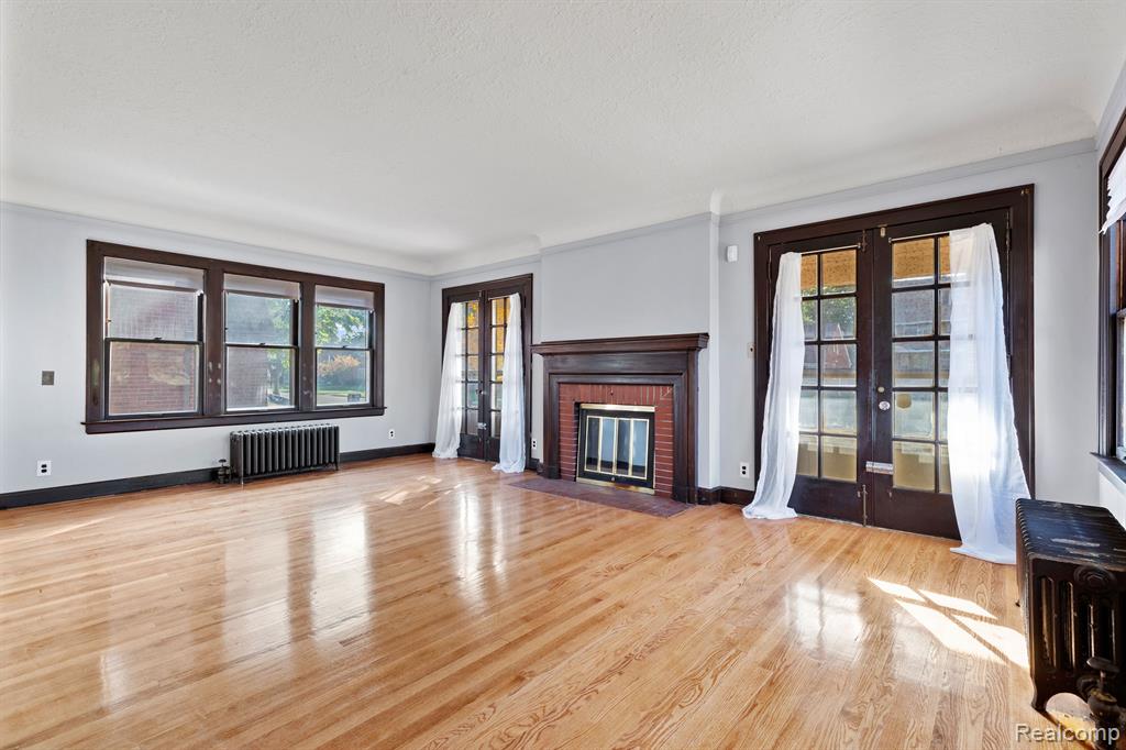 14960 Ashton Road Detroit, MI 48223 - Photo 7 of 37