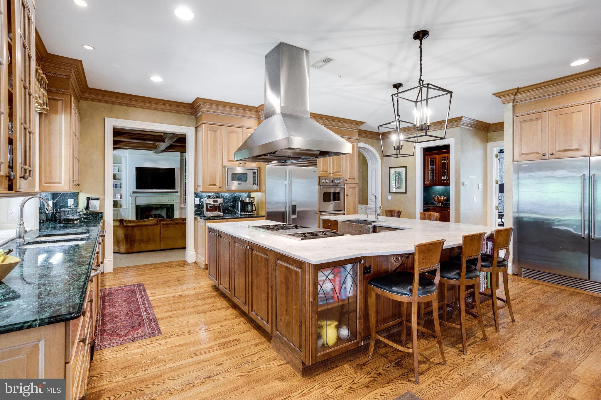 12307 Glen Road Potomac, MD 20854 - Photo 15 of 113