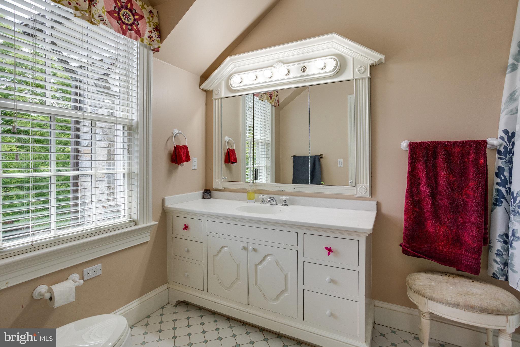 12307 Glen Road Potomac, MD 20854 - Photo 56 of 113