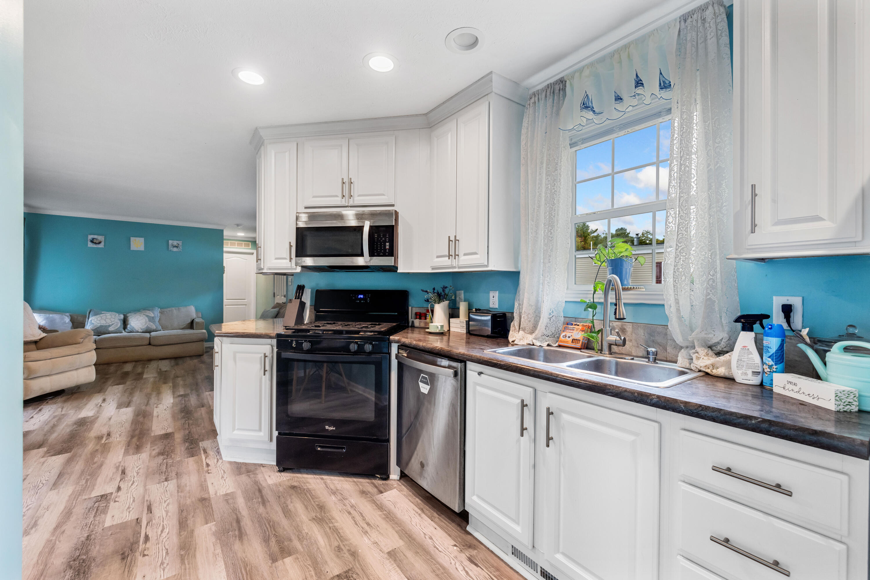 50 Pheasant Road Saco, ME 04072 - Photo 8 of 11 50 photo 16