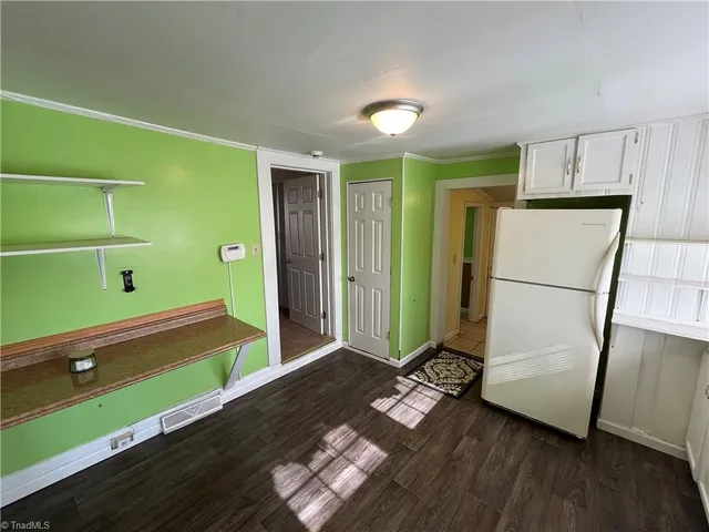 $995 | 2227 Sunshine Avenue, Winston-Salem, NC 27107