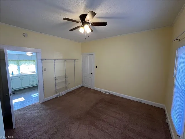 $995 | 2227 Sunshine Avenue, Winston-Salem, NC 27107