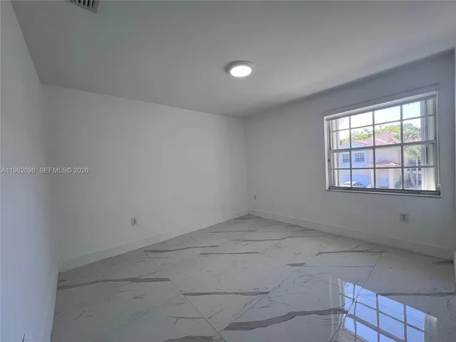 $4,900 | 109 Gables Boulevard, Weston, FL 33326