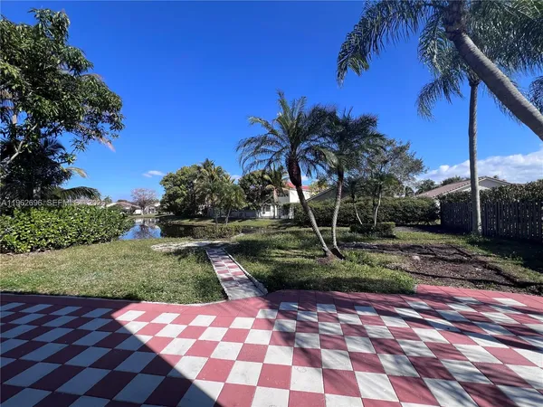 $4,800 | 109 Gables Boulevard, Weston, FL 33326