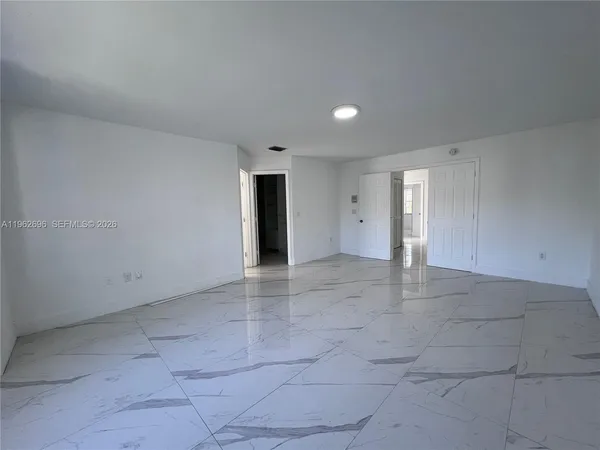 $4,800 | 109 Gables Boulevard, Weston, FL 33326
