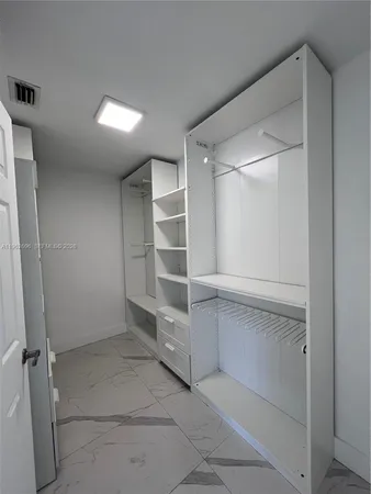 $4,800 | 109 Gables Boulevard, Weston, FL 33326