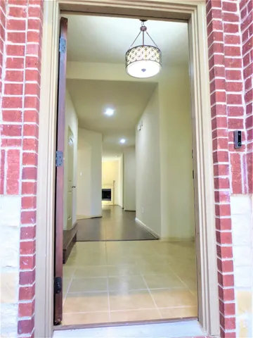 a view of livingroom with dining area