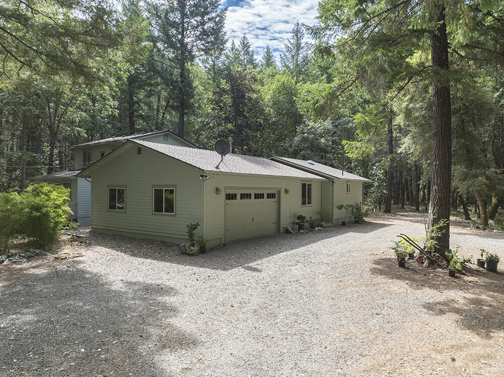 8843 Deer Creek Road Selma, OR 97538 - Photo 3 of 65 3