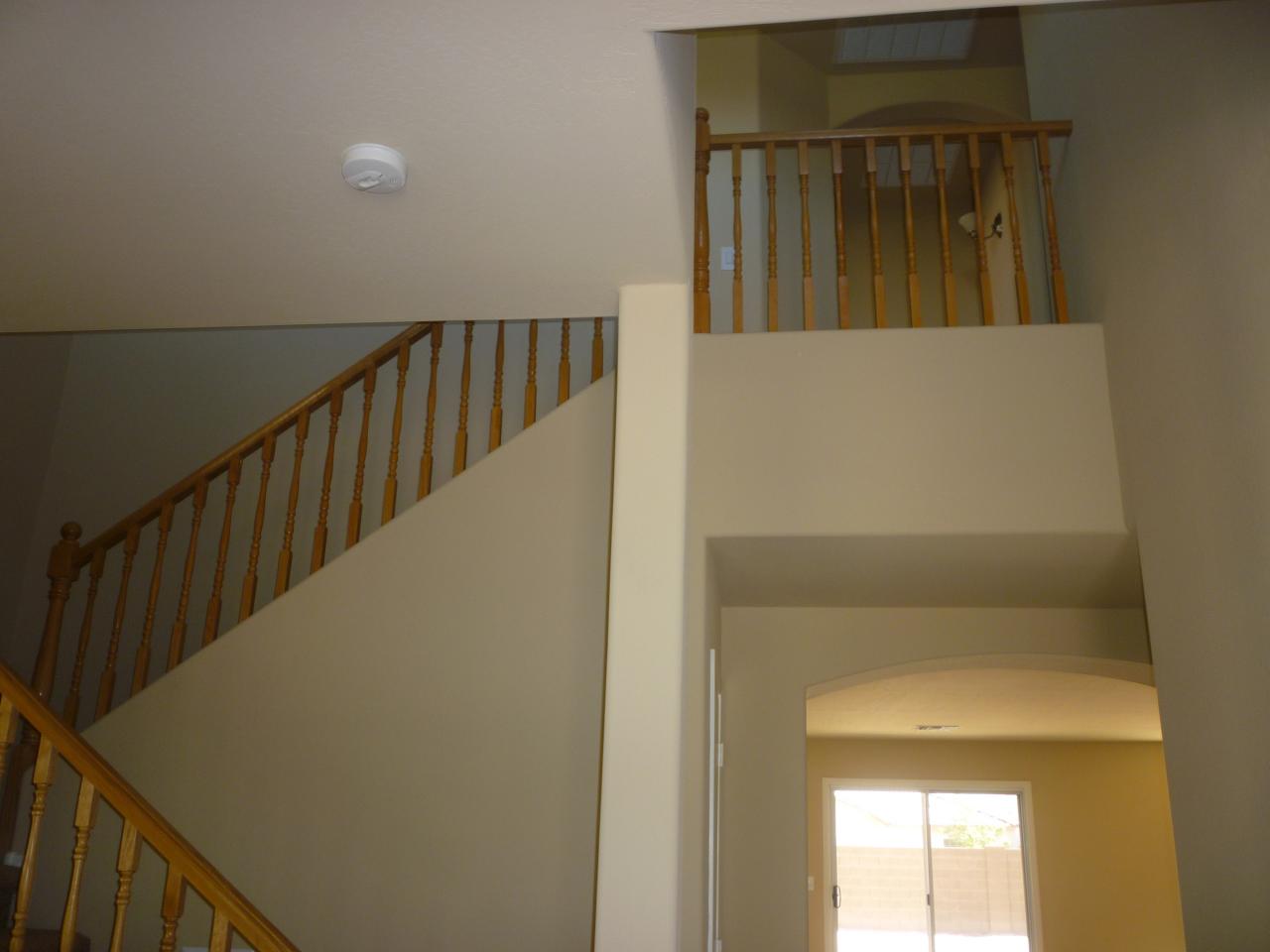 9135 West Cordes Road Tolleson, AZ 85353 - Photo 2 of 5 Entrance into Living